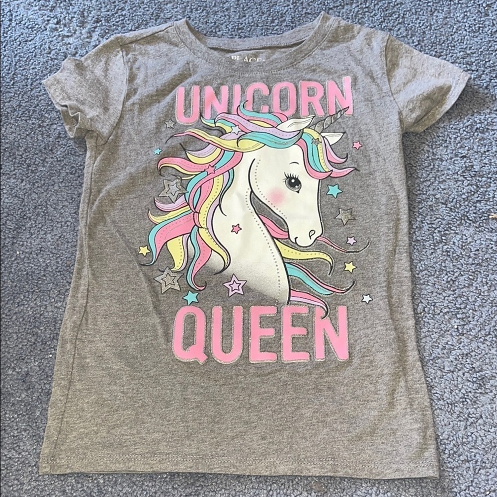 Place Gray and Pink Unicorn Queen Short Sleeve Tee